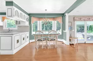 34 Gilbert Stuart Dr, Warwick, RI 02818 - Photo 10