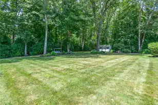 34 Gilbert Stuart Dr, Warwick, RI 02818 - Photo 48