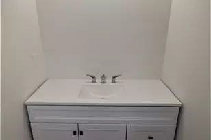121 Hillcrest Ave, Providence, RI 02909 - Photo 12