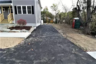 121 Hillcrest Ave, Providence, RI 02909 - Photo 2