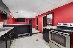 33 Moorefield St, Providence, RI 02909 - Photo 10