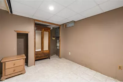 33 Moorefield Street, Providence, RI 02909 - Photo 4