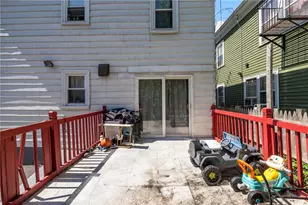 33 Moorefield St, Providence, RI 02909 - Photo 44