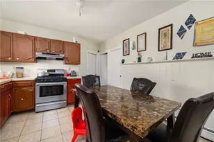 33 Moorefield St, Providence, RI 02909 - Photo 22