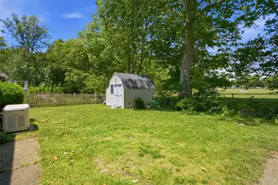 10 Kerins Terrace, Newport, RI 02840 - Photo 38