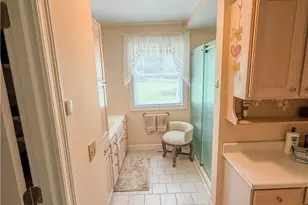 552 Main St, Hopkinton, RI 02833 - Photo 16
