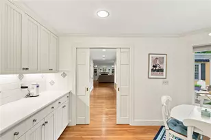 142 Ferry Rd, Bristol, RI 02809 - Photo 12