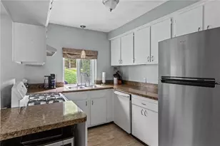 4160 Post Rd, Warwick, RI 02818 - Photo 8
