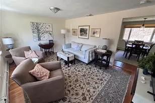 51 Surrey Ln, North Kingstown, RI 02852 - Photo 4