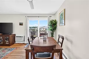 34 Village Ct, West Warwick, RI 02893 - Photo 6
