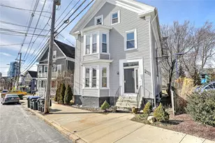 390 Hope St, Providence, RI 02906 - Photo 12