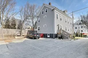 390 Hope St, Providence, RI 02906 - Photo 14