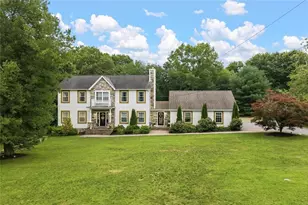 51 Bouchard Ln, Tiverton, RI 02878 - Photo 4