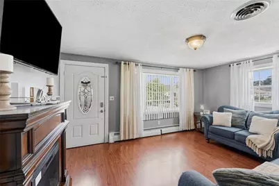 11 Gilmore Street, Pawtucket, RI 02861 - Photo 4