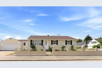11 Gilmore Street, Pawtucket, RI 02861 - Photo 2
