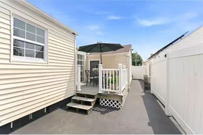 11 Gilmore Street, Pawtucket, RI 02861 - Photo 24