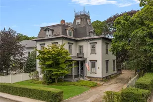 36 Ayrault St, Newport, RI 02840 - Photo 2
