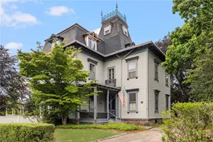 36 Ayrault St, Newport, RI 02840 - Photo 1