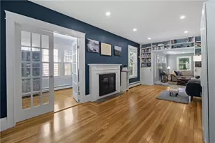19 Cold Spring St, Providence, RI 02906 - Photo 4