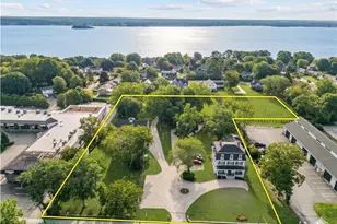 2967 E Main Rd, Portsmouth, RI 02871 - Photo 1