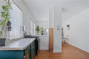 33 Prudence St, Providence, RI 02909 - Photo 4