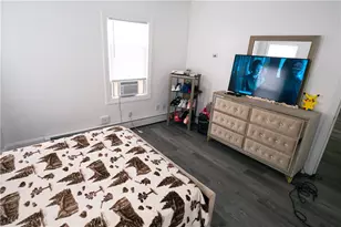 42 Calder St, Providence, RI 02907 - Photo 20
