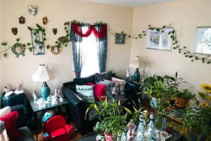 42 Calder St, Providence, RI 02907 - Photo 6