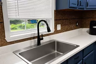 29 Grant St, Providence, RI 02909 - Photo 12