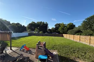 92 Irons Ave, Johnston, RI 02919 - Photo 18
