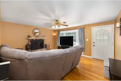 5 Halsey Road, Woonsocket, RI 02895 - Photo 4