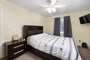 5 Halsey Rd, Woonsocket, RI 02895 - Photo 18