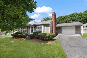 5 Halsey Rd, Woonsocket, RI 02895 - Photo 1