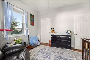 136 Windmill St, Pawtucket, RI 02860 - Photo 12