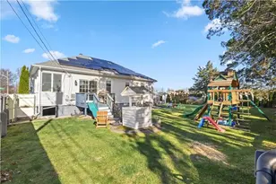 136 Windmill St, Pawtucket, RI 02860 - Photo 18