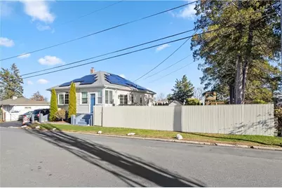 136 Windmill Street, Pawtucket, RI 02860 - Photo 26