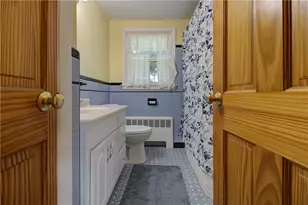 73 Lindy Ave, East Providence, RI 02915 - Photo 20