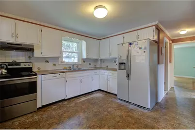 73 Lindy Avenue, East Providence, RI 02915 - Photo 22