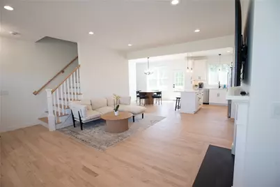 30 Bunker Hill Crossing, Portsmouth, RI 02871 - Photo 2