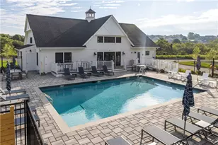 30 Bunker Hill Crossing, Portsmouth, RI 02871 - Photo 6