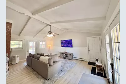 262 Pequot Avenue, Warwick, RI 02889 - Photo 6