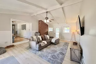 262 Pequot Ave, Warwick, RI 02889 - Photo 14