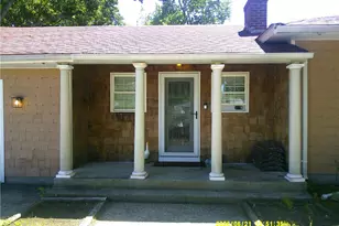 262 Pequot Ave, Warwick, RI 02889 - Photo 24