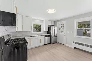 27 Norman St, Cumberland, RI 02864 - Photo 22