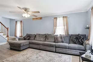 94 Westcott Ave, Cranston, RI 02910 - Photo 8