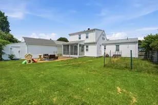 94 Westcott Ave, Cranston, RI 02910 - Photo 24