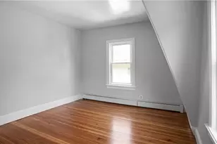 27 Hillside Ave, Providence, RI 02906 - Photo 22