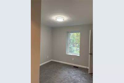 184 Avenue C #E1, Woonsocket, RI 02895 - Photo 8