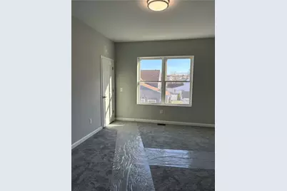 184 Avenue C #E1, Woonsocket, RI 02895 - Photo 4