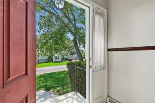 5 Tiffany Dr, Cumberland, RI 02864 - Photo 2