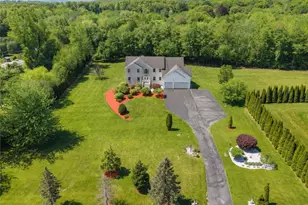 38 Steeple Ln, Lincoln, RI 02865 - Photo 1